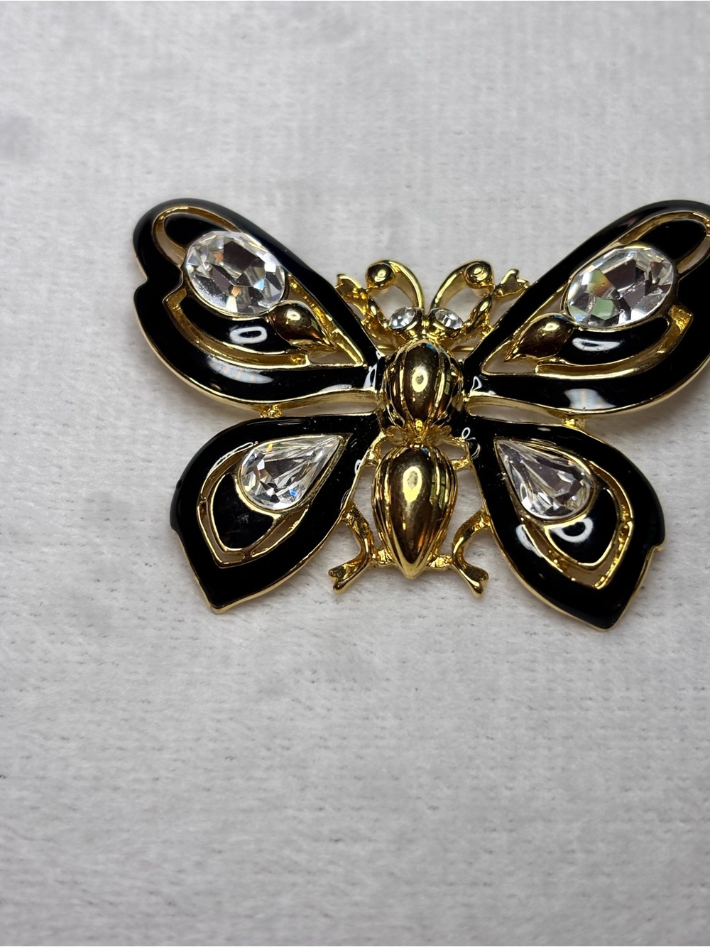 Vintage Signed TRIFARI Black Enamel Rhinestone Butterfly Brooch Gold Tone - Picture 3 of 6